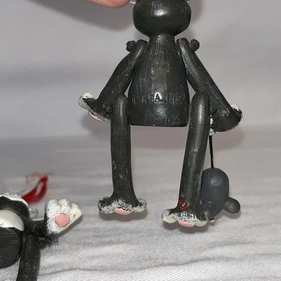 cat ornaments grey sitter dangle legs heart with mouse Set of 2 Approx 4 Inches - Picture 3 of 12